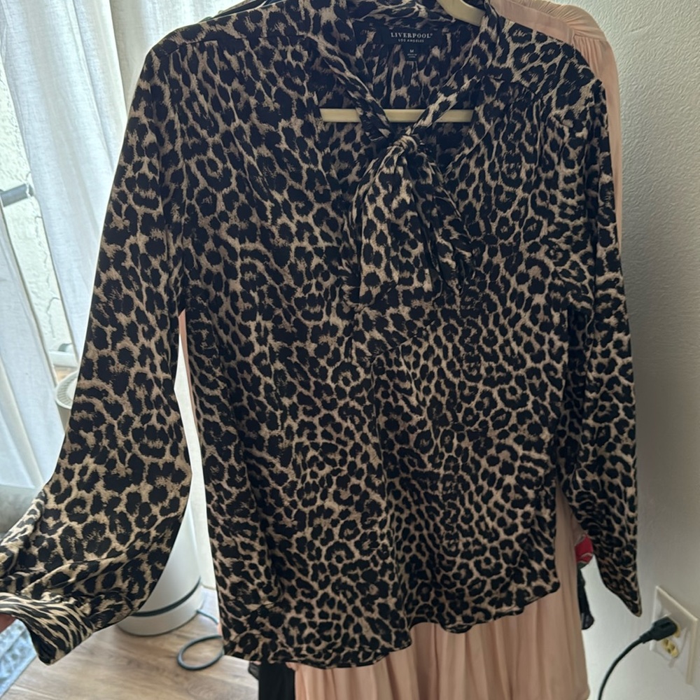 Liverpool losangeles animal print blouse Size M